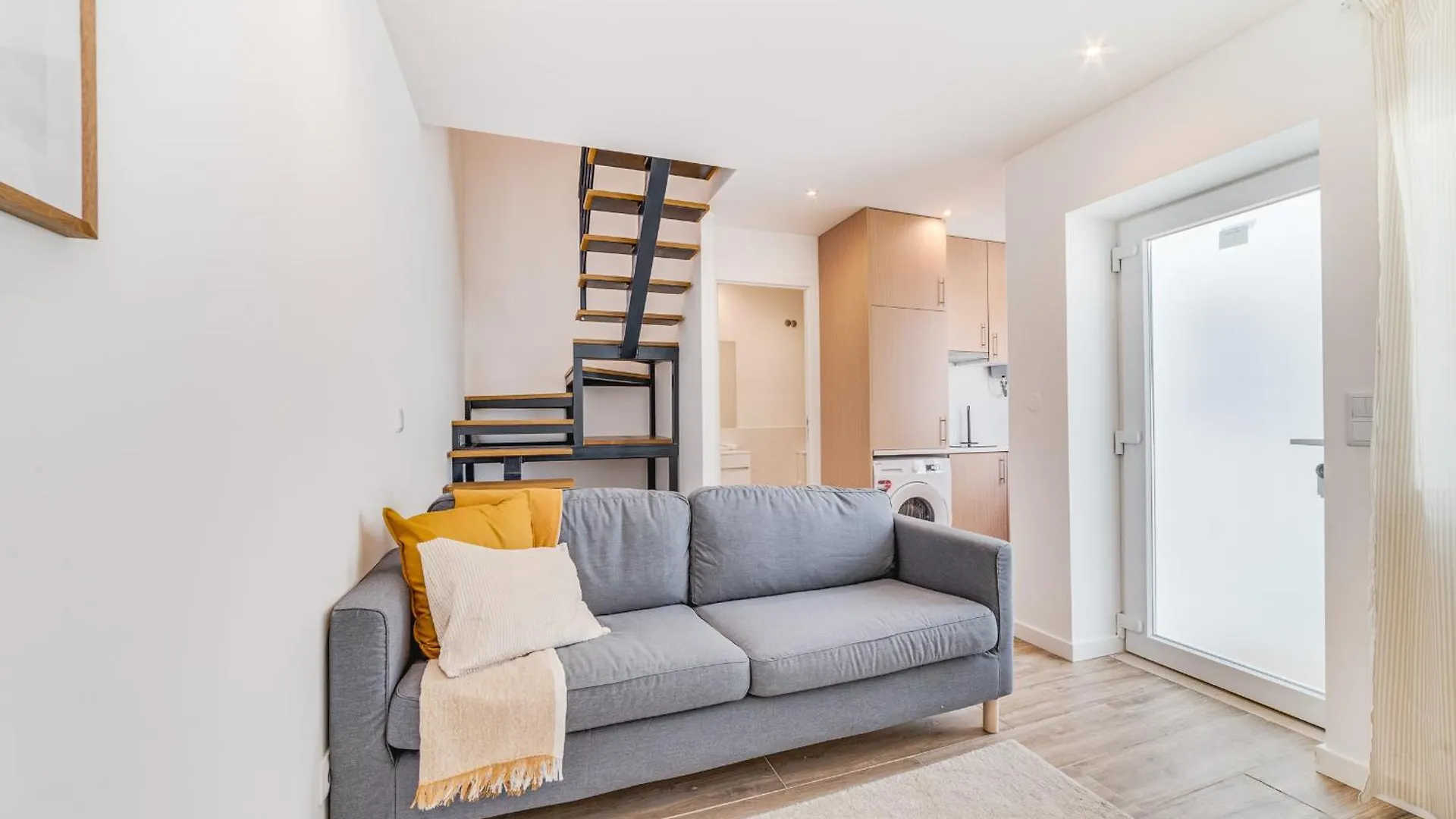 Campolide Duplex Apartments Лиссабон