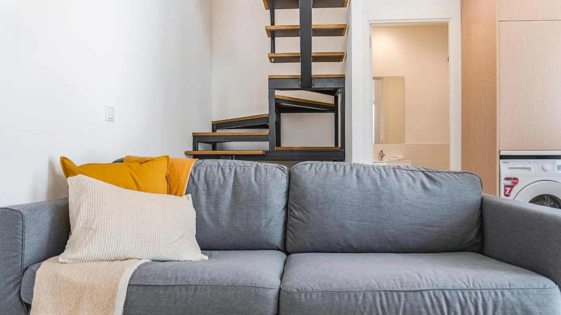 Campolide Duplex Apartments Лиссабон