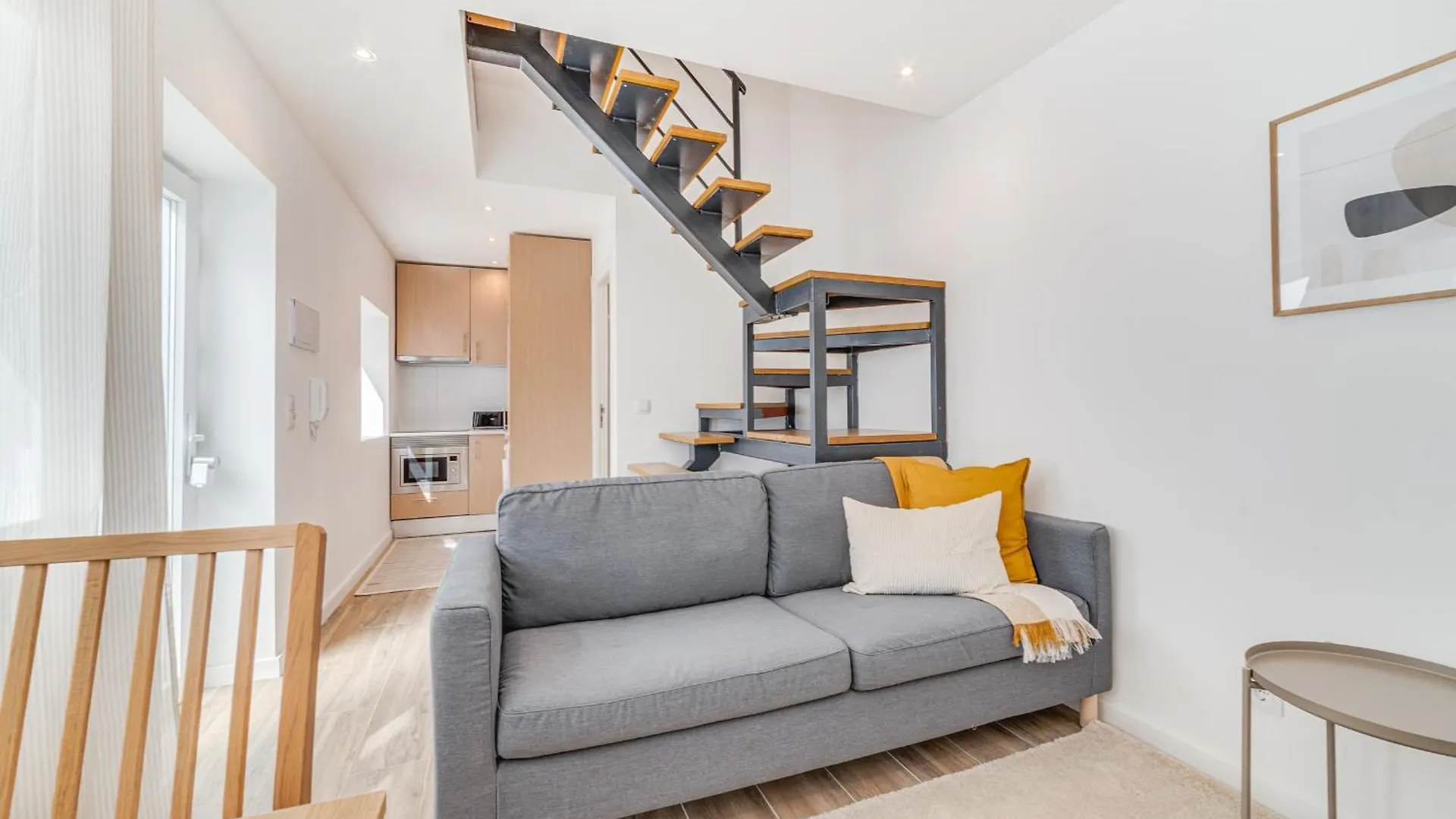 Campolide Duplex Apartments Лиссабон Португалия
