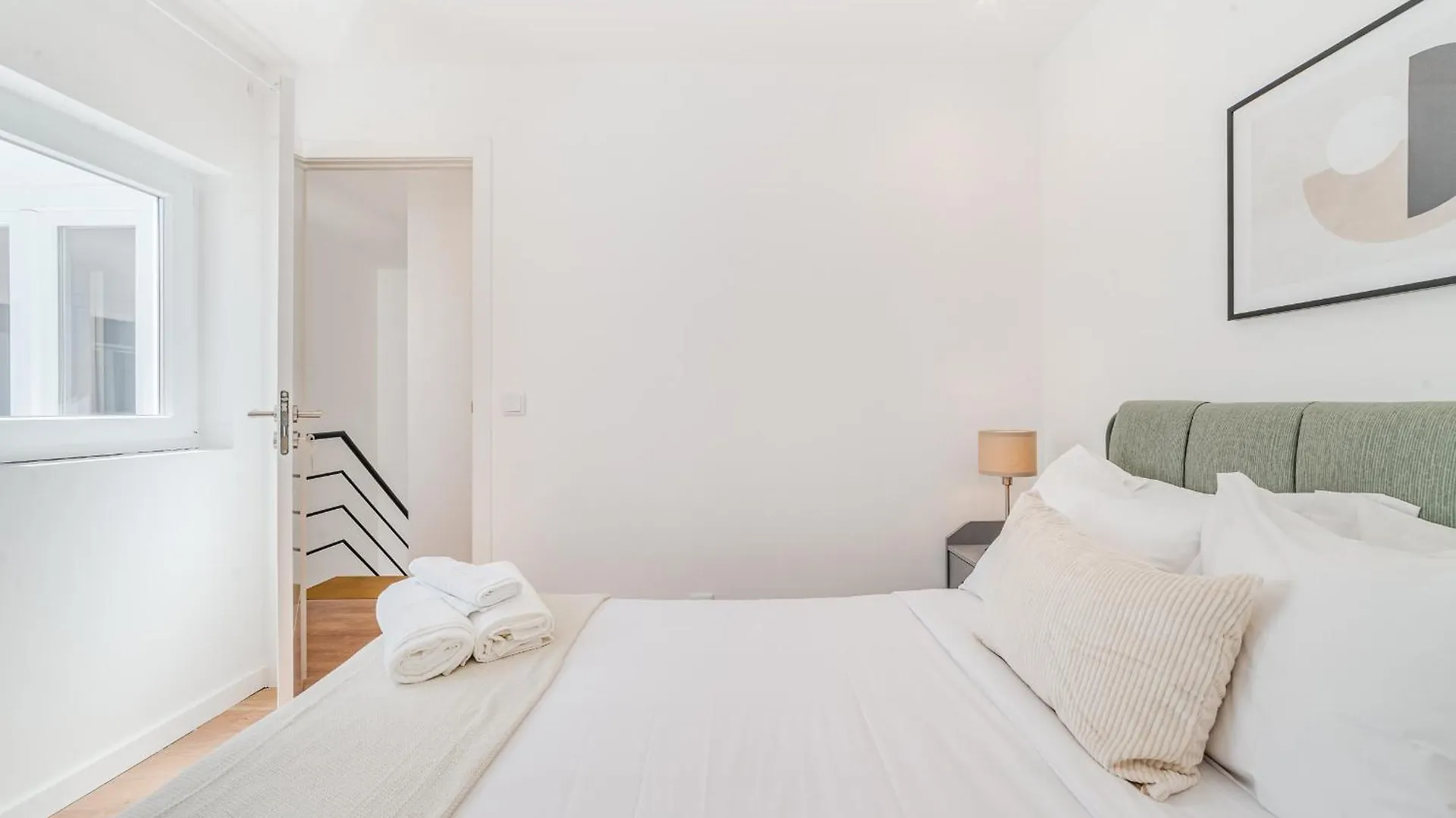 Campolide Duplex Apartments Лиссабон