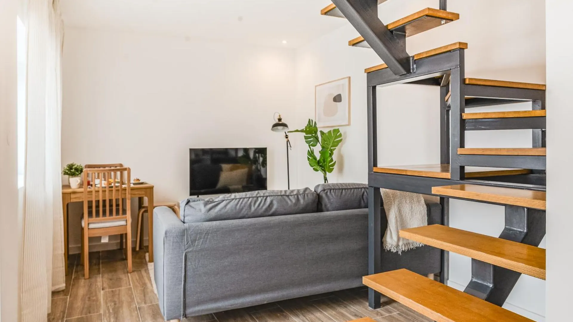 Campolide Duplex Apartments Лиссабон