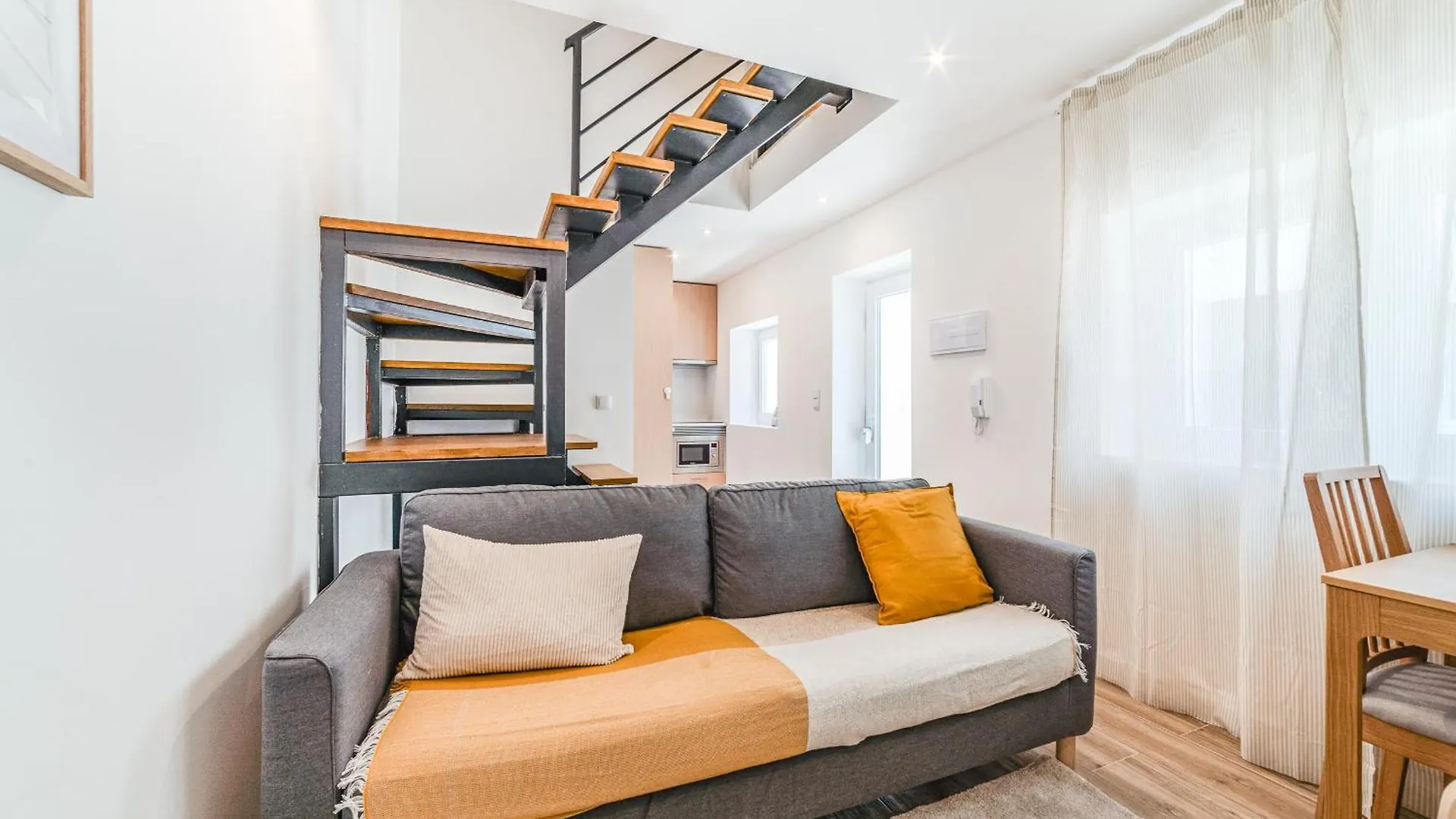 Campolide Duplex Apartments Lisboa